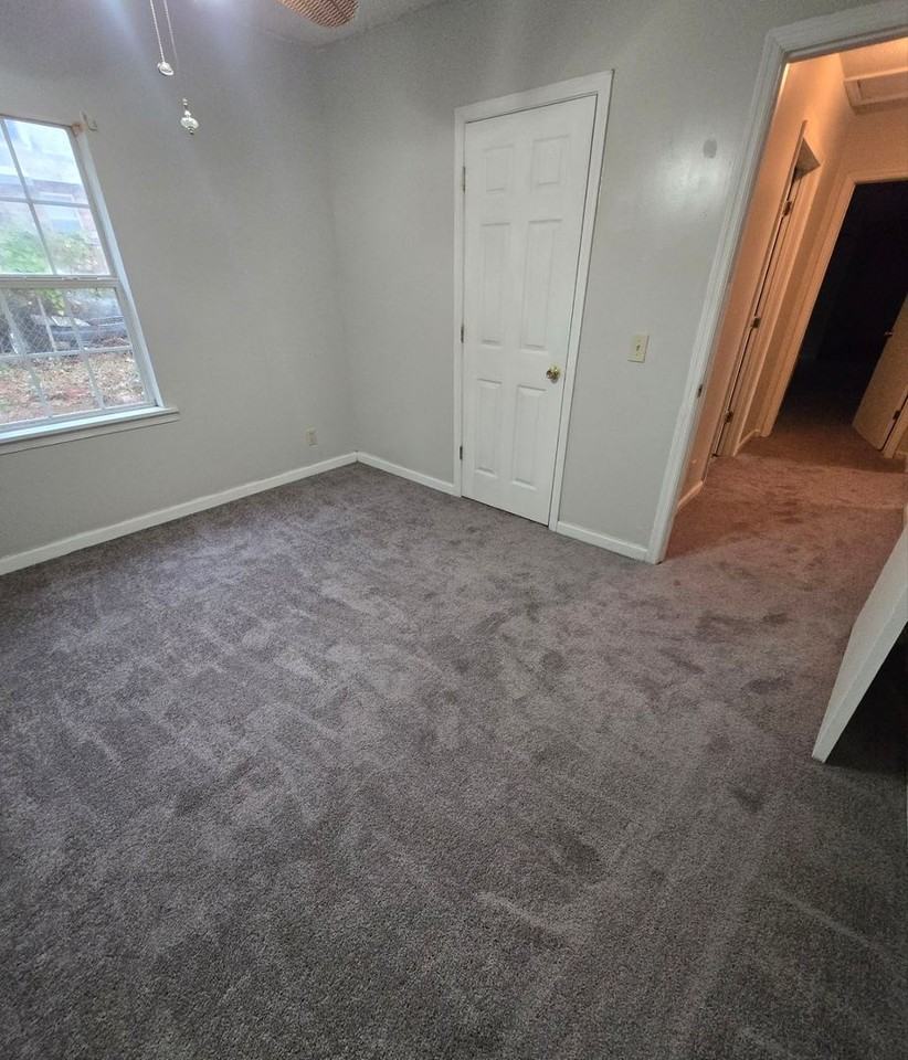 801 Walnut Street - Photo 5 of 18