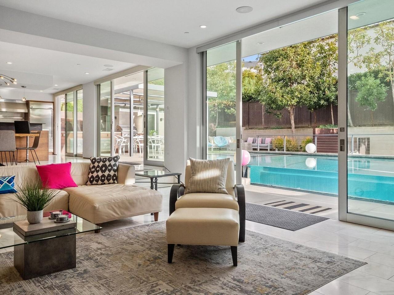 134 S Granados Ave - Photo 4 of 48