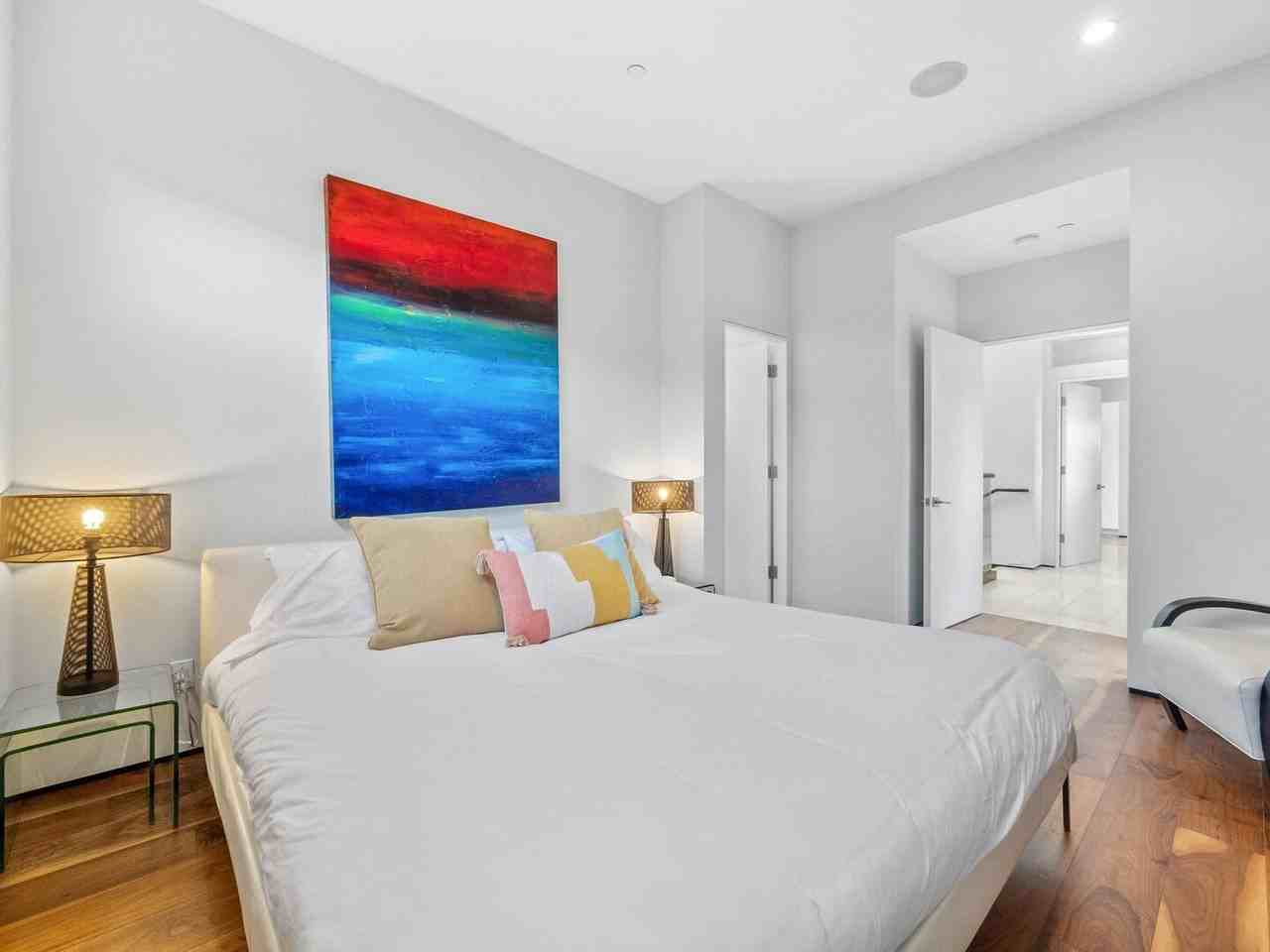 134 S Granados Ave - Photo 5 of 48