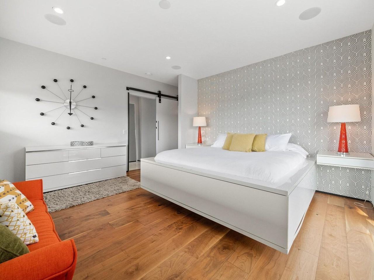 134 S Granados Ave - Photo 7 of 48