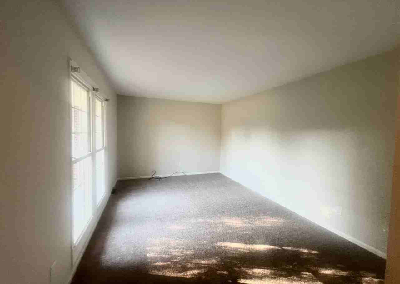 4945 Ilex Dr - Photo 6 of 28