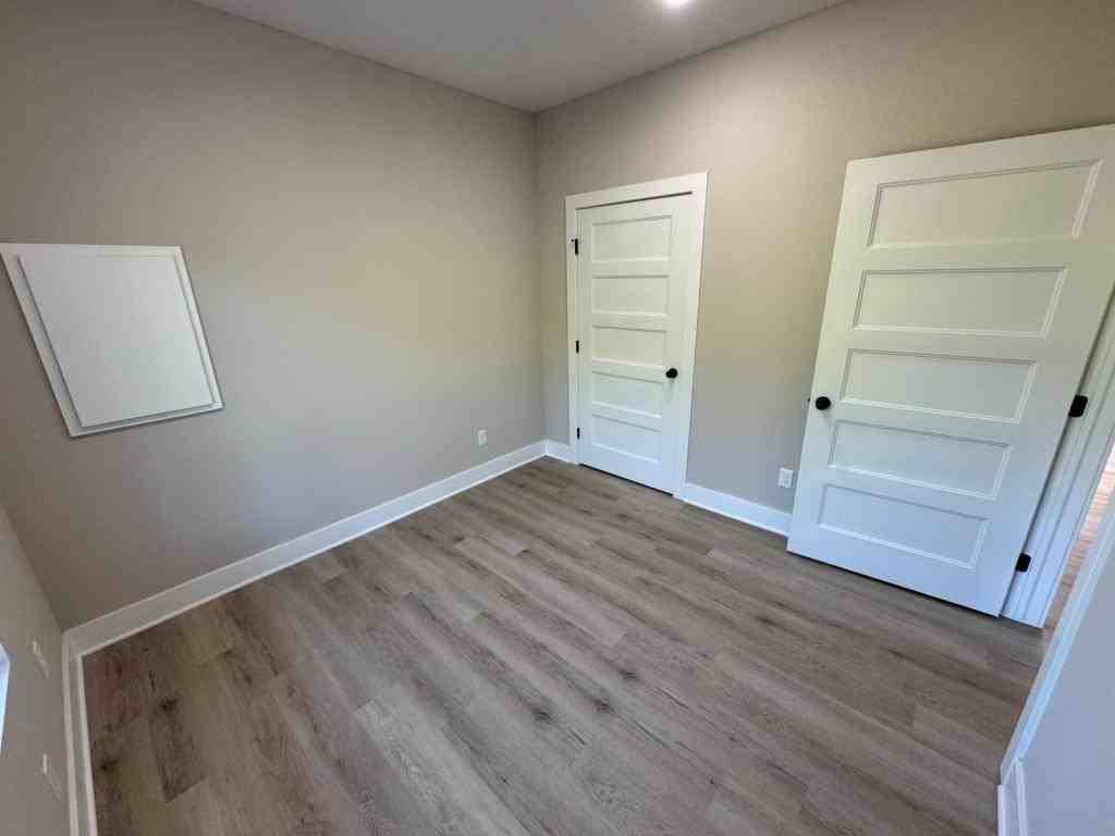 5501 N Bressler Dr - Photo 7 of 10