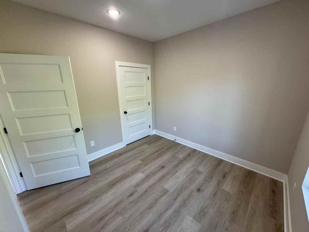 5517 N Bressler Dr - Photo 6 of 10