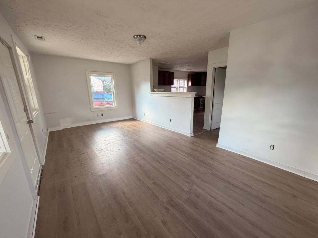 1201 W Baxter Ave - Photo 5 of 8
