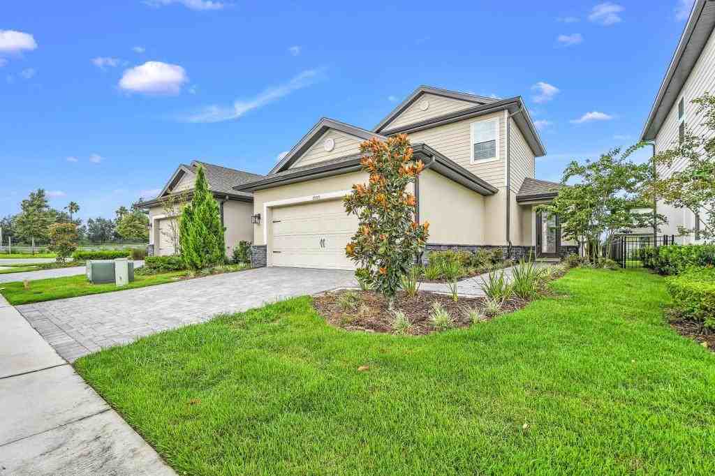 7959 Rumney Ln - Photo 3 of 26