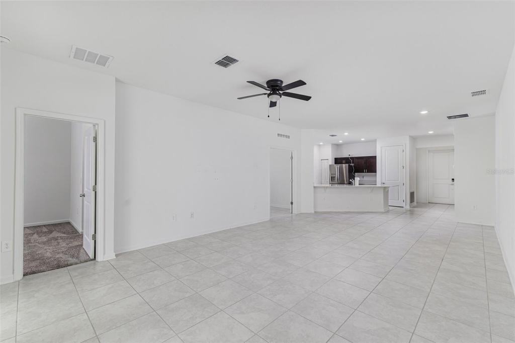 1121 Deepwater Cir ##A - Photo 3 of 34