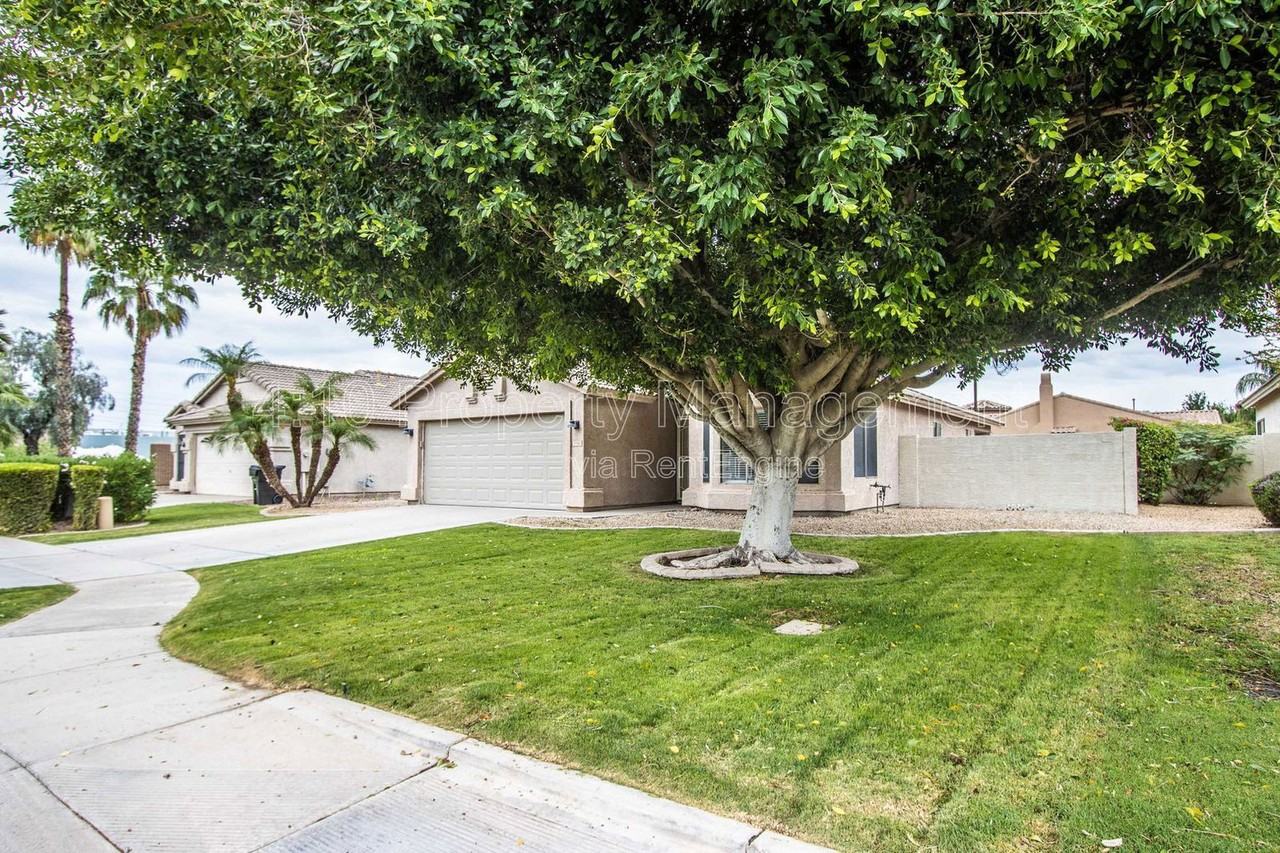 1944 W Canyon Way - Photo 2 of 27