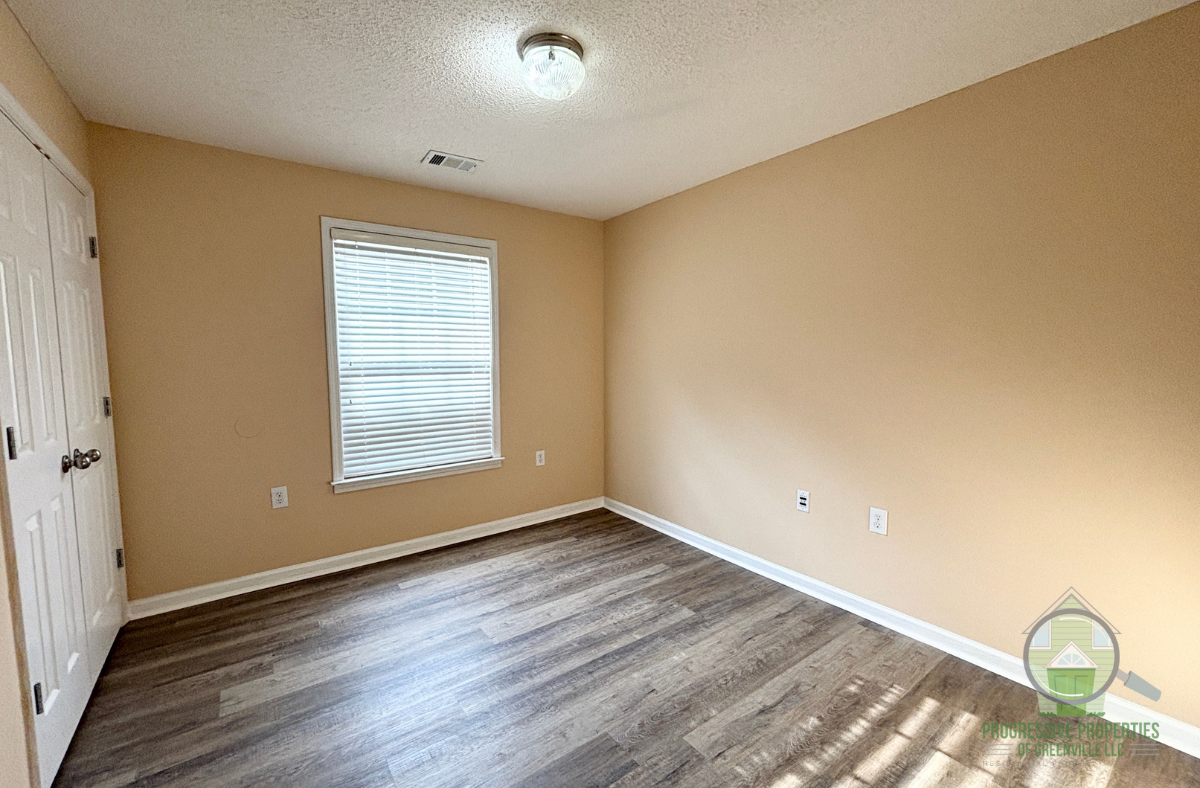 105 Mckenna Cir #1 - Photo 2 of 15