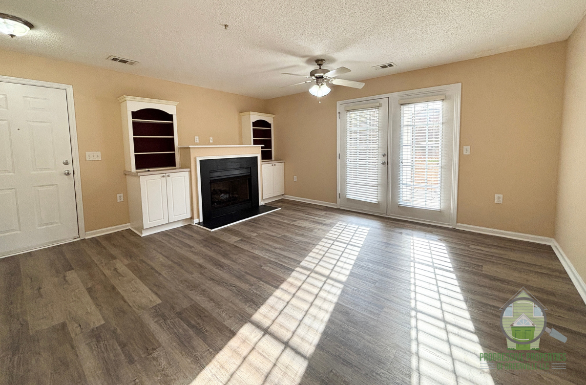 105 Mckenna Cir #1 - Photo 3 of 15