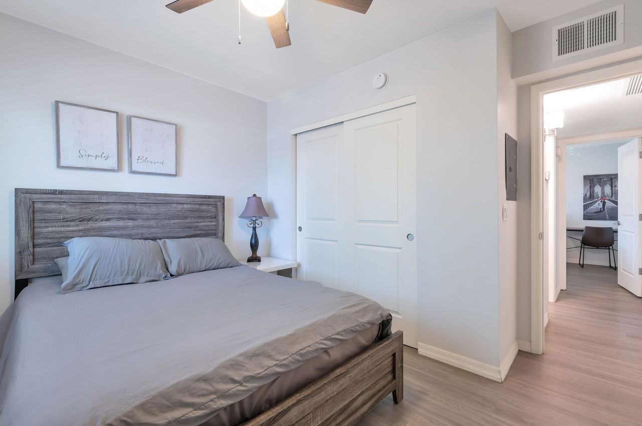 838 East 9th Street #28 - Photo 4 of 41