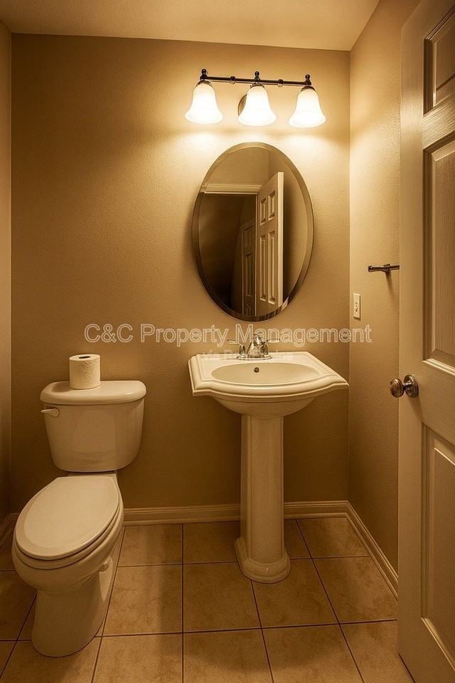 6268 Cristal Lane - Photo 5 of 19