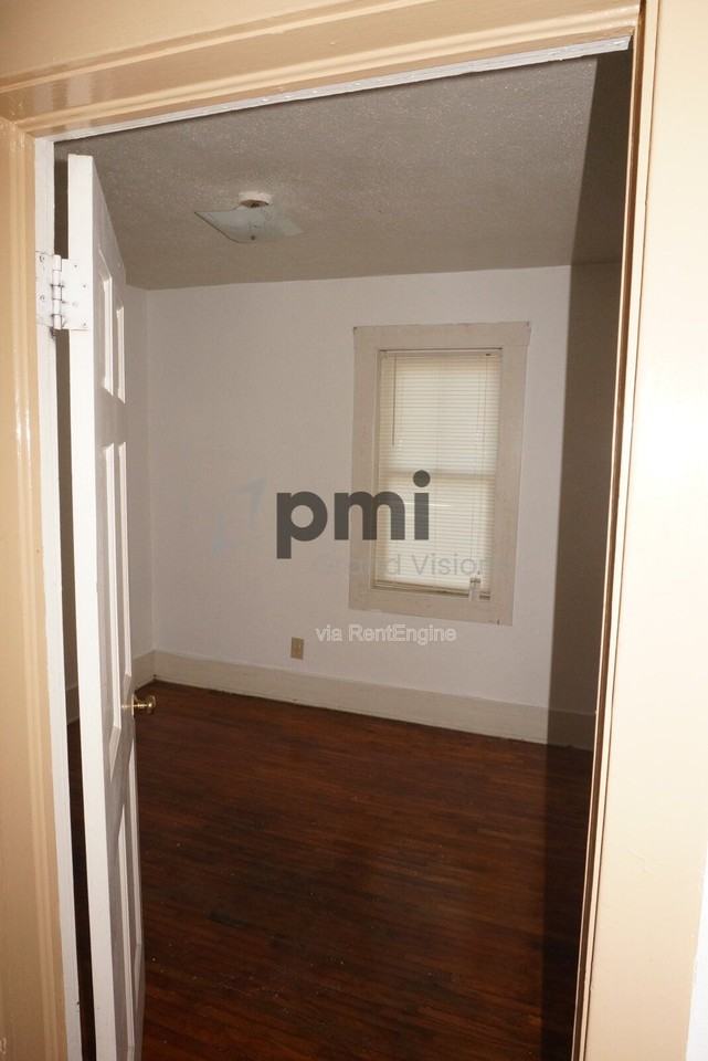 2582 E Garfield Ave - Photo 7 of 12