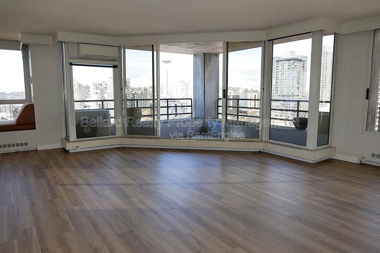 2125 1st Ave #1802 - Photo 4 of 32