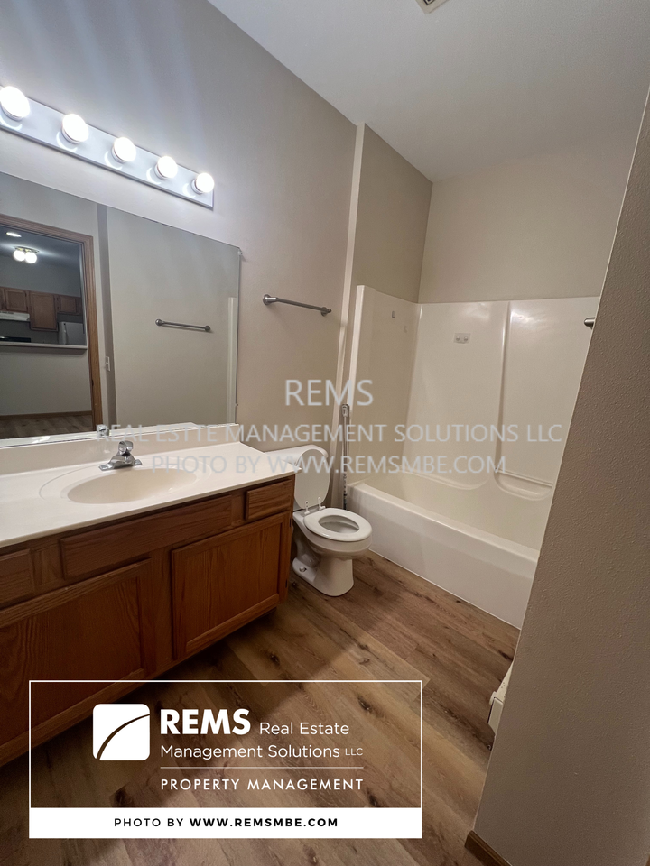 212 33B Grand Canyon Dr. #212 - Photo 2 of 14