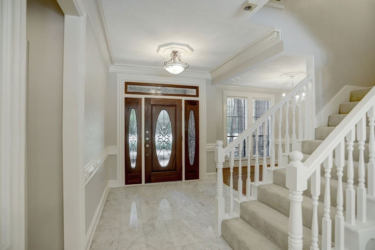 127 Rush Haven Drive - Photo 4 of 17