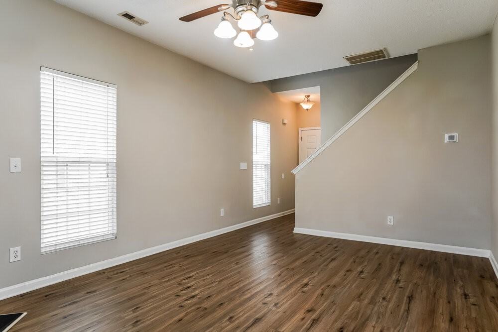 4449 Snowcrest Ln - Photo 4 of 17