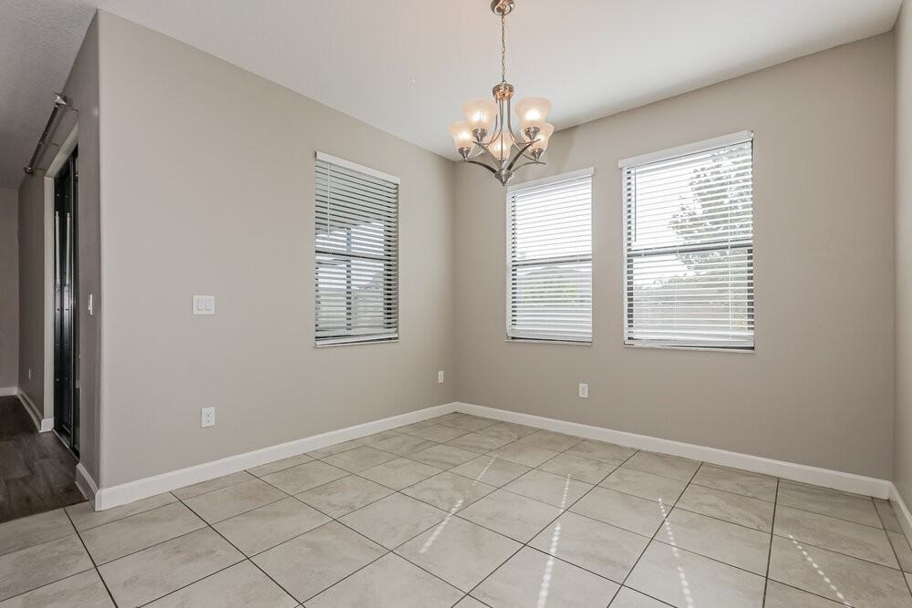 9935 Ivory Dr - Photo 6 of 17