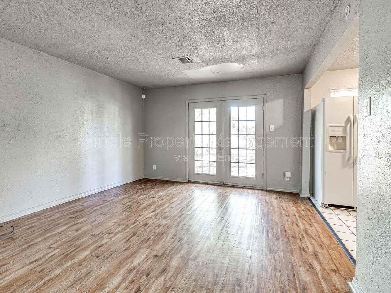 601 North Wisconsin Avenue - Photo 3 of 27