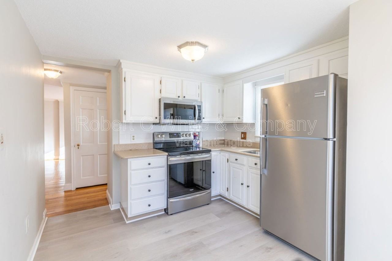 33 Mills Lane - Photo 5 of 17