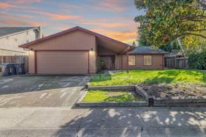 featured image of 2414 Shropshire Drive