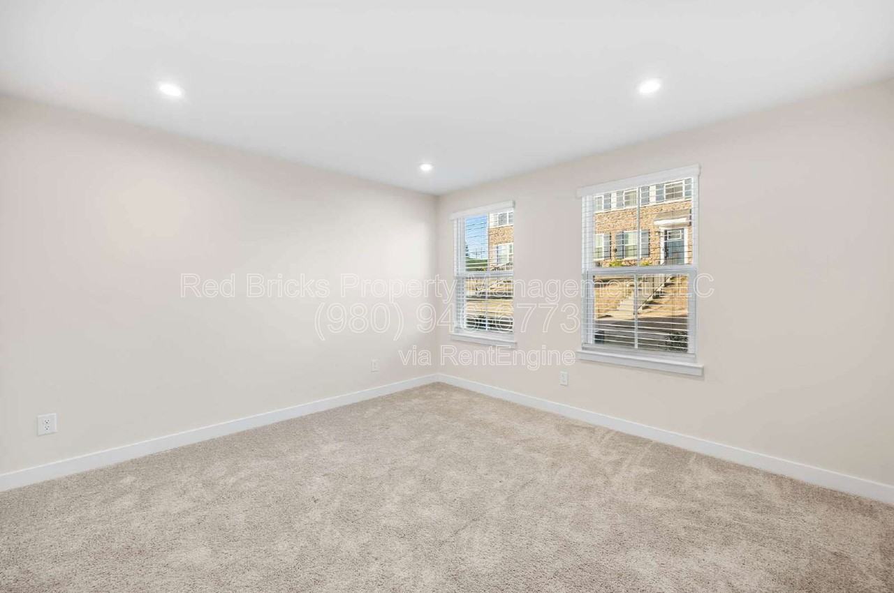 9769 Oaklawn Blvd Nw - Photo 4 of 28