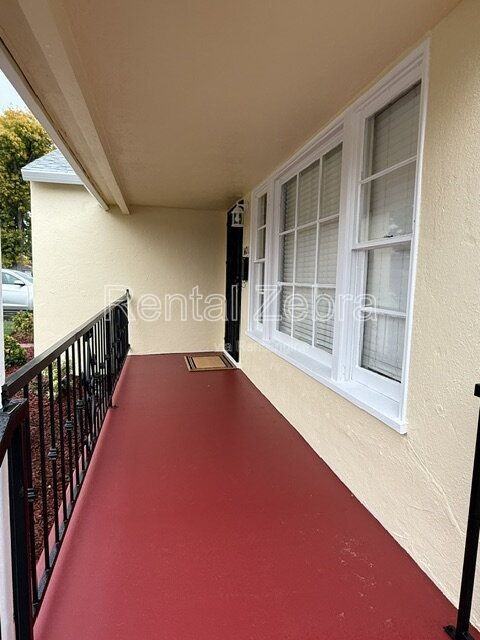 1421 West 21st Street - Photo 2 of 20