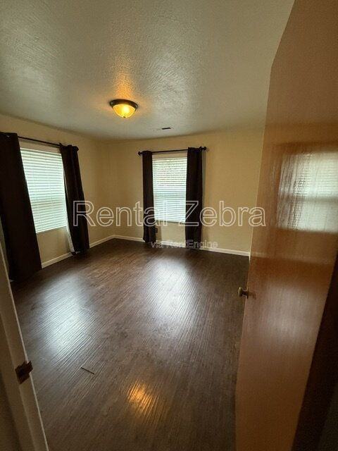 1421 West 21st Street - Photo 7 of 20