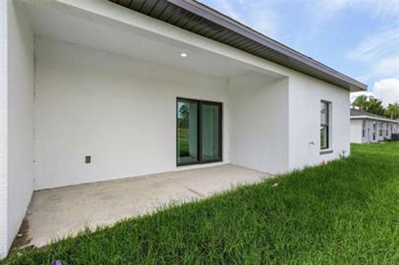 2122 Armour Road #2122 - Photo 2 of 12