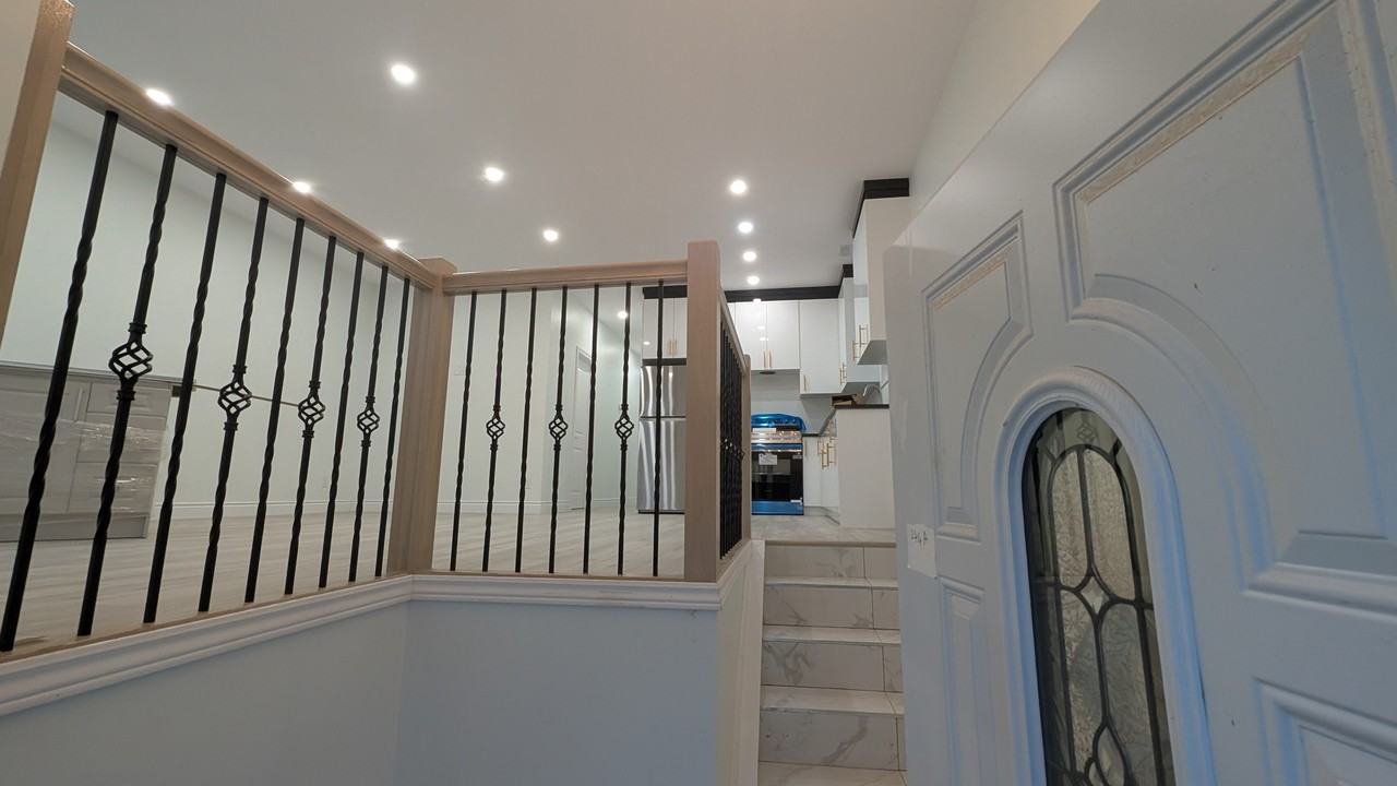 244 Crawford Avenue - Photo 3 of 38
