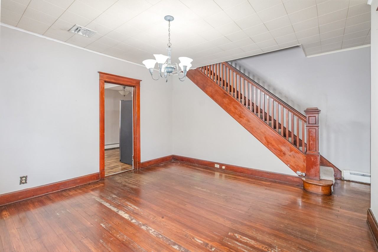 429 S Pitt St #1 - Photo 3 of 19