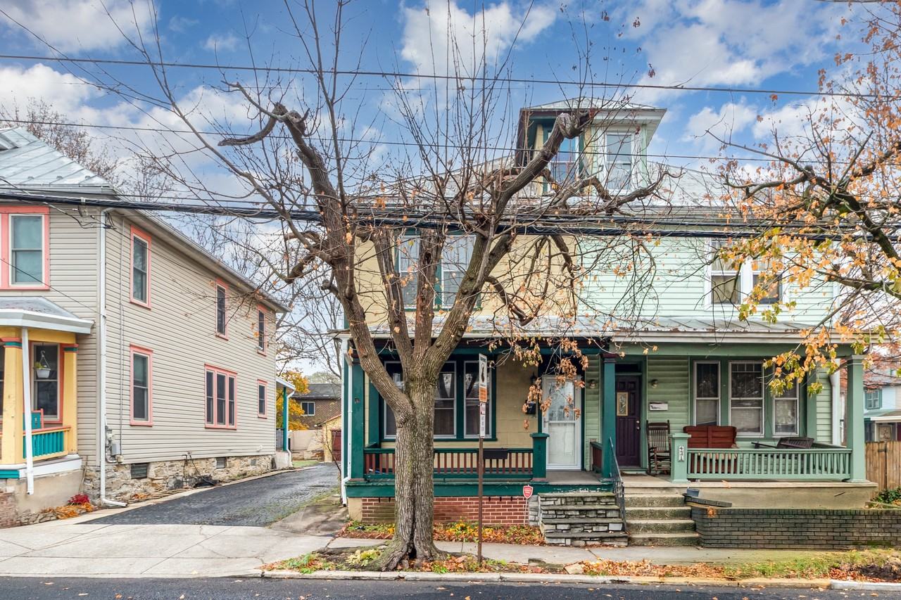 429 S Pitt St #1 - Photo 4 of 19