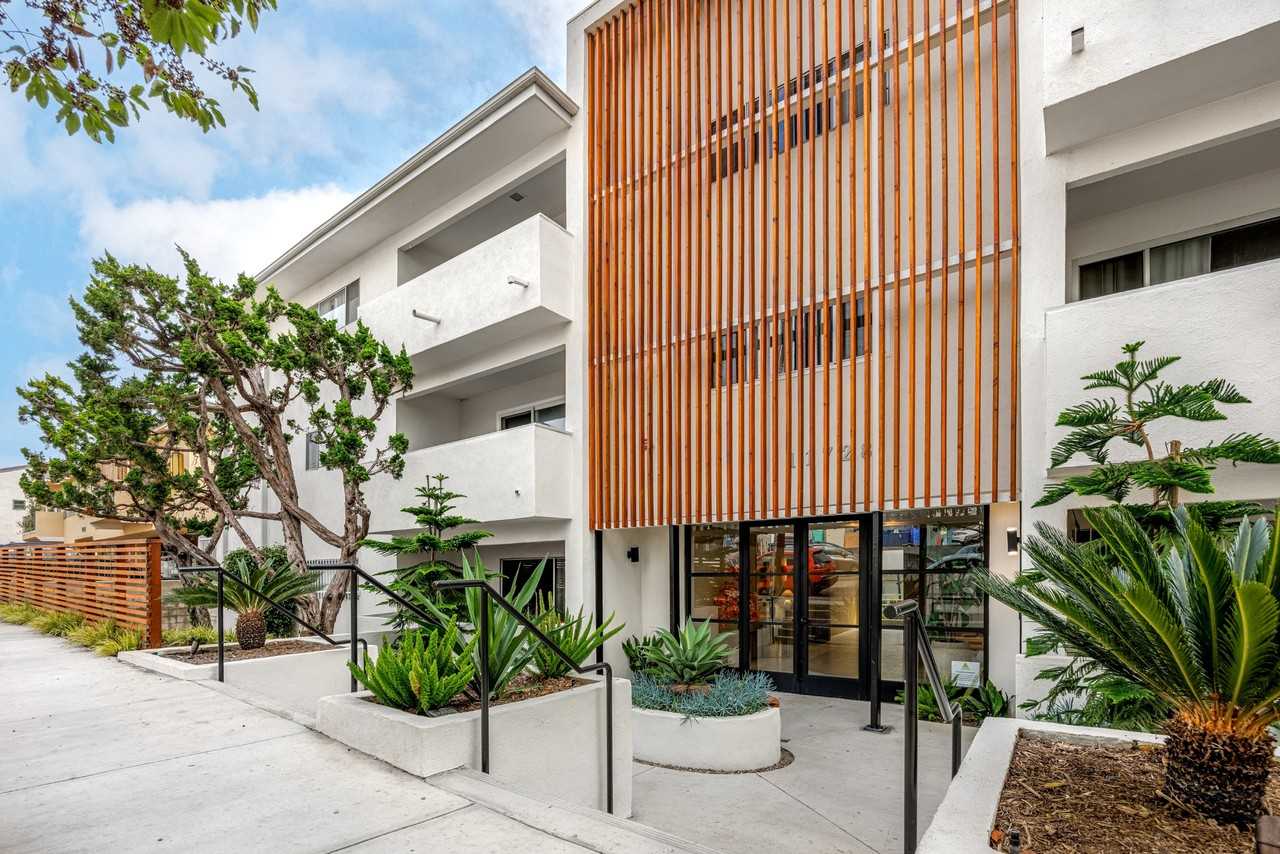 West Brent Apartments - Photo 5 of 50