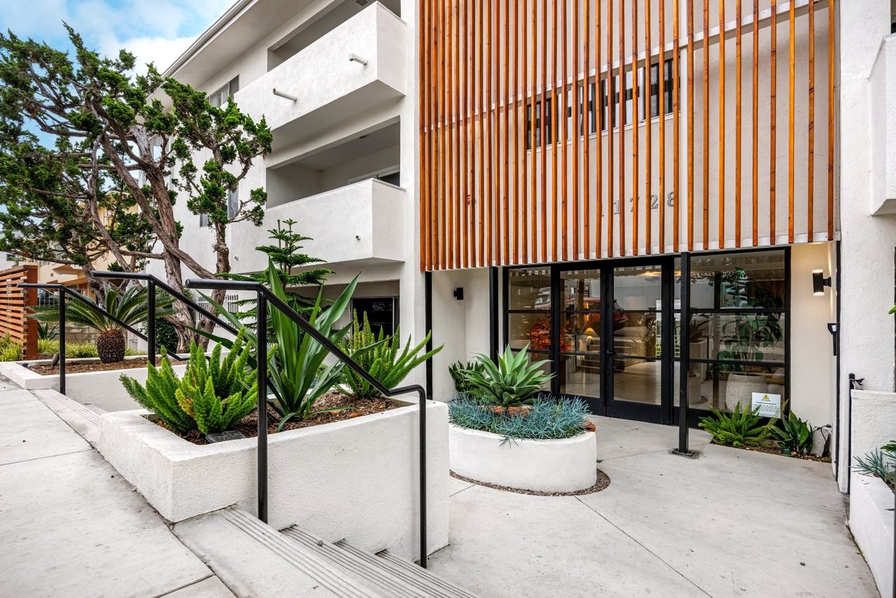 West Brent Apartments - Photo 7 of 50