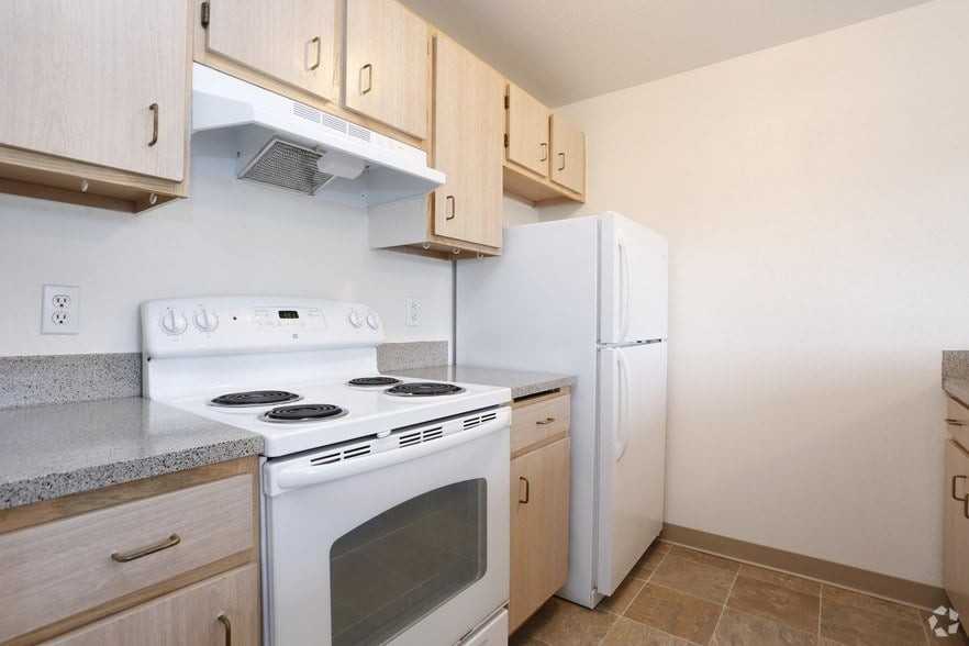 North Creek Heights Apartments - Photo 3 of 24