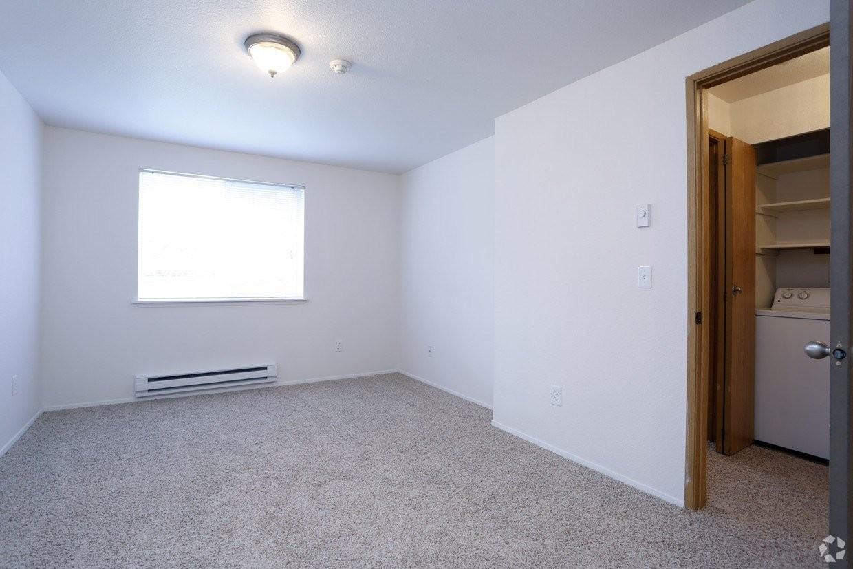 North Creek Heights Apartments - Photo 7 of 24