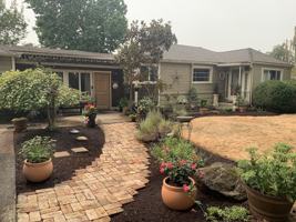 featured image of 91048 South Willamette Street