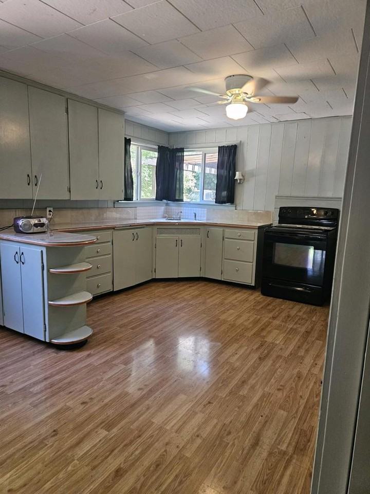 91048 S Willamette St - Photo 4 of 9