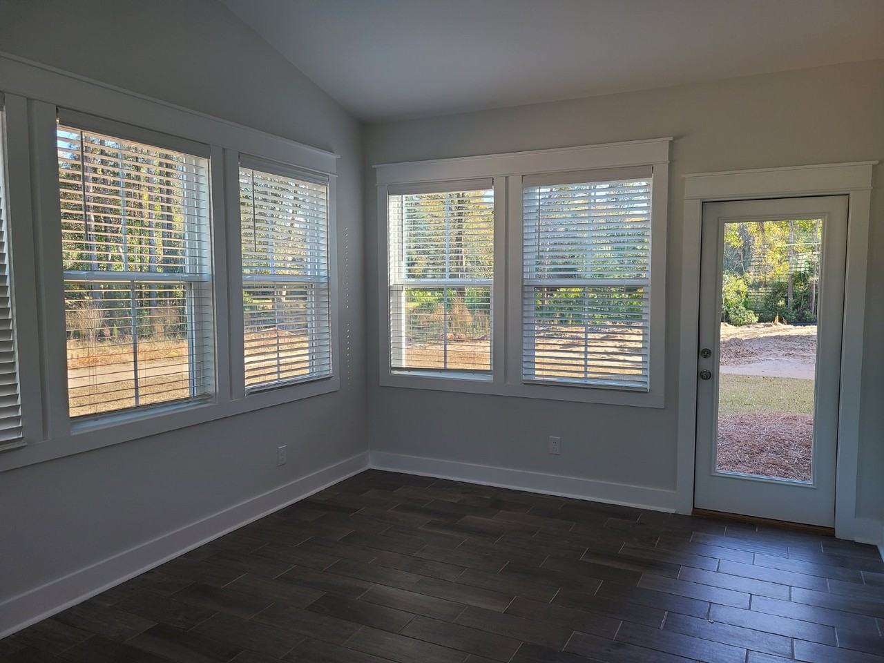 37 Mangrove St - Photo 6 of 21