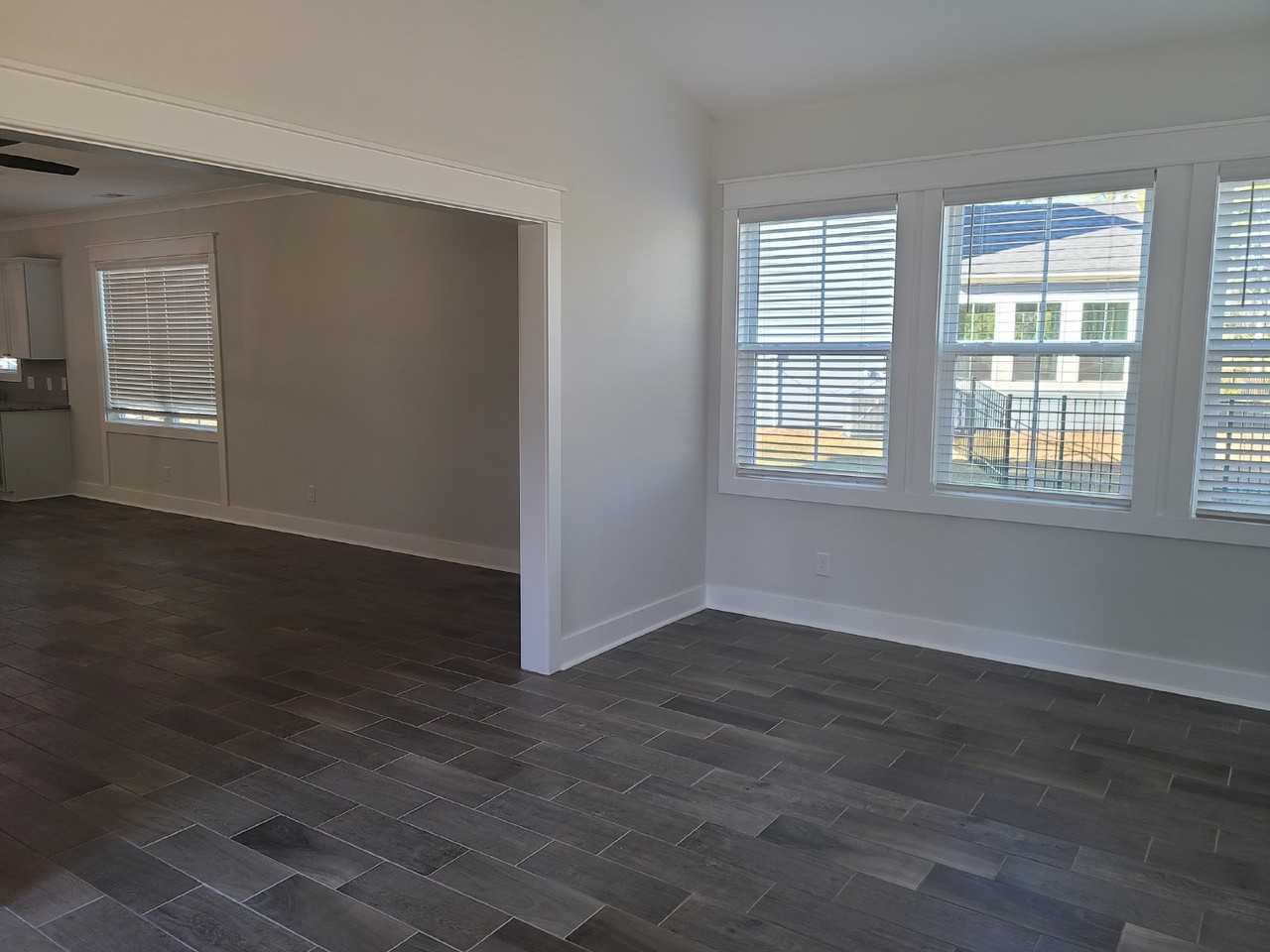 37 Mangrove St - Photo 7 of 21