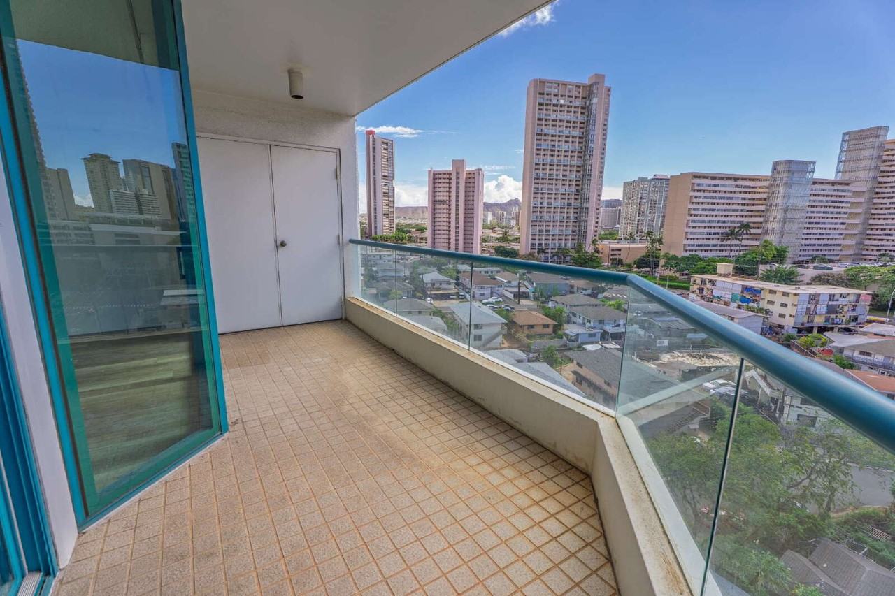 745 Isenberg Street - Photo 4 of 15