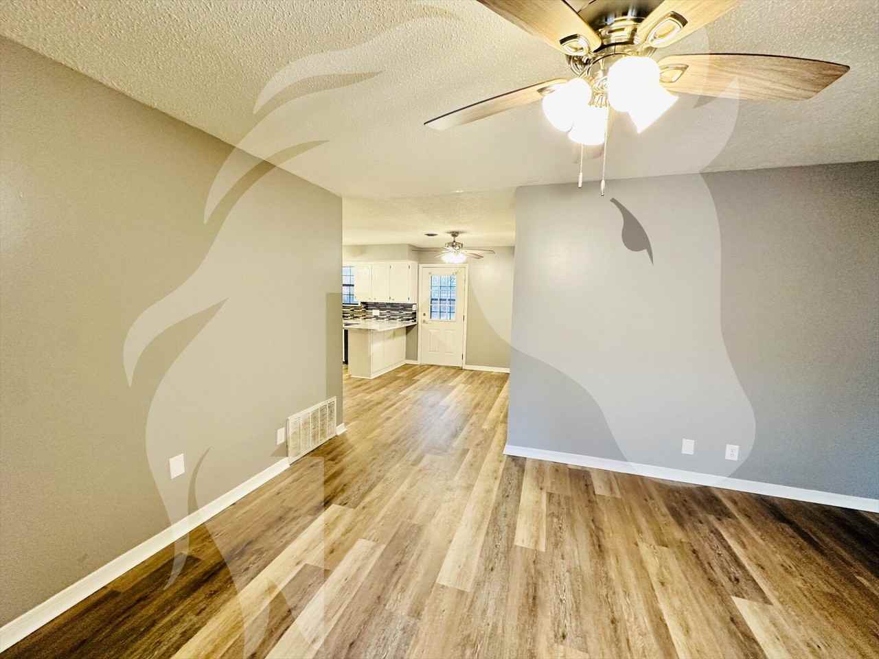 2718 West Elm Avenue - Photo 3 of 20