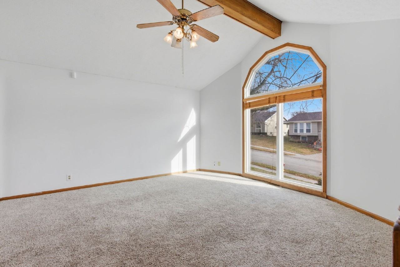 8822 N 83rd St - Photo 3 of 20