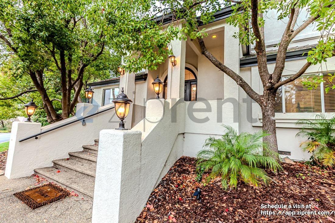 1712 Carnegie Way - Photo 7 of 50