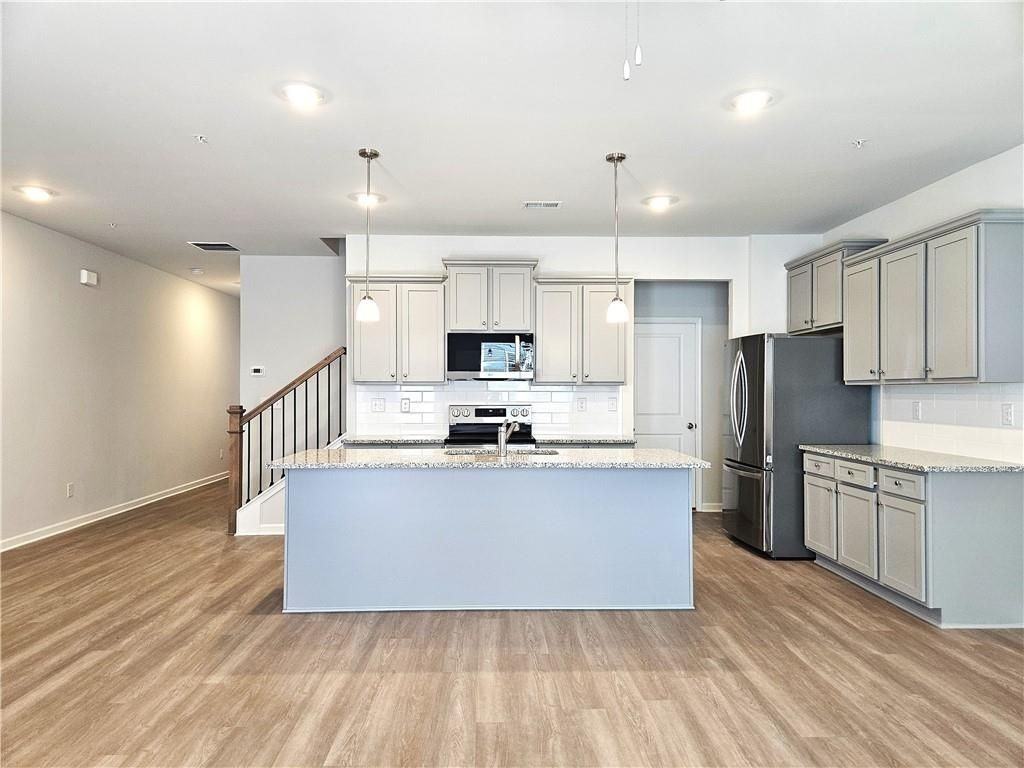 338 Lanier Circle - Photo 5 of 20