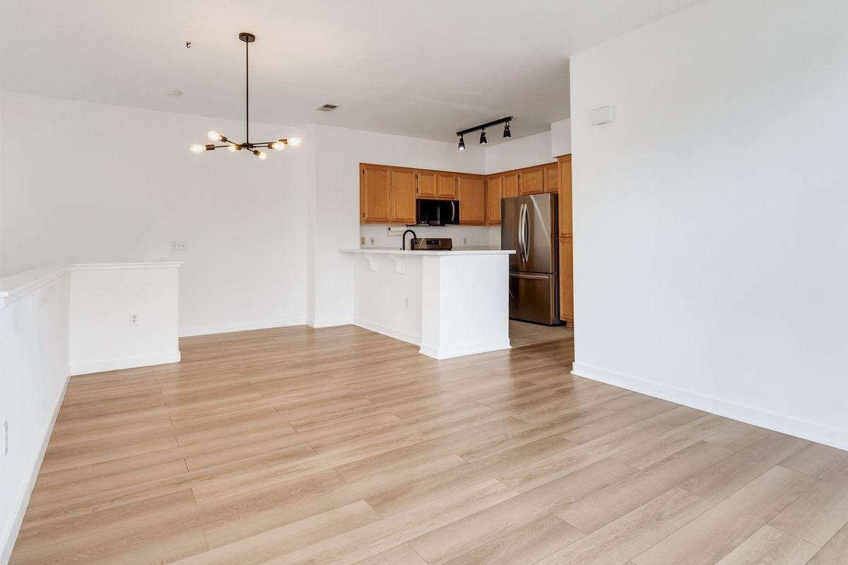 5455 Mandarin Cove - Photo 4 of 21