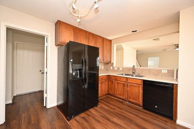 9403 Coatsworth Drive - Photo 3 of 13