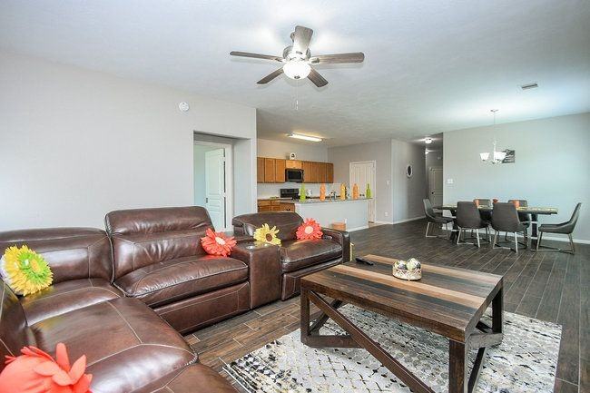 3318 Grand Cane Lane - Photo 3 of 16