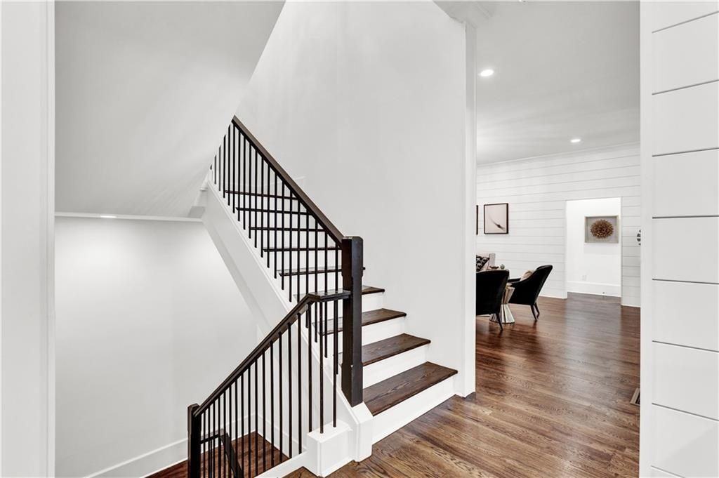 3081 Rhodenhaven Drive Northwest - Photo 5 of 50