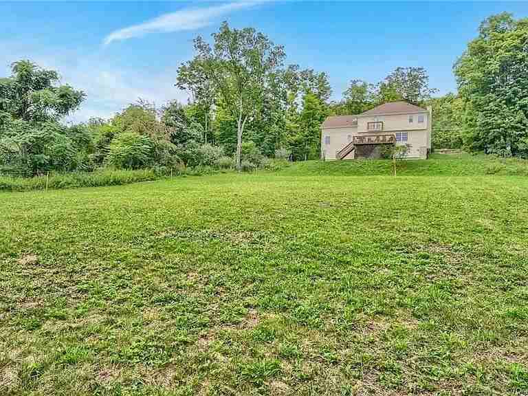 73 Mountain Road - Photo 2 of 22