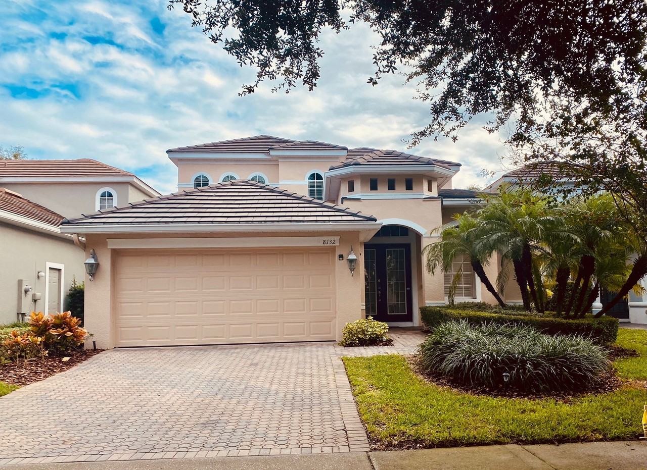 8132 Vía Bella Notte